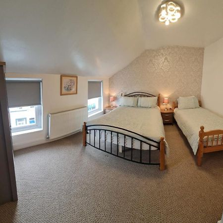 Ulverston Town Centre Flat Buitenkant foto